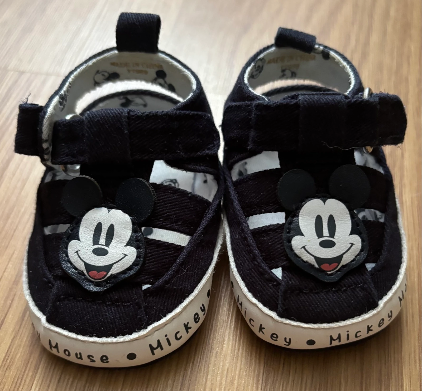 chaussures mickey 